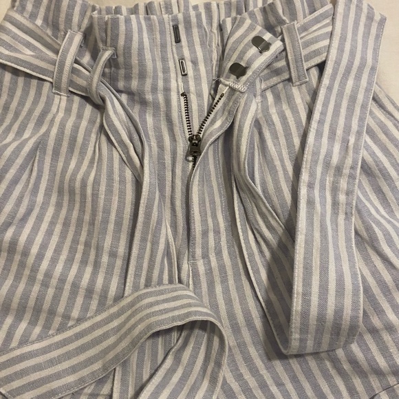 Abercrombie linen blend tie waist shorts - Picture 2 of 4